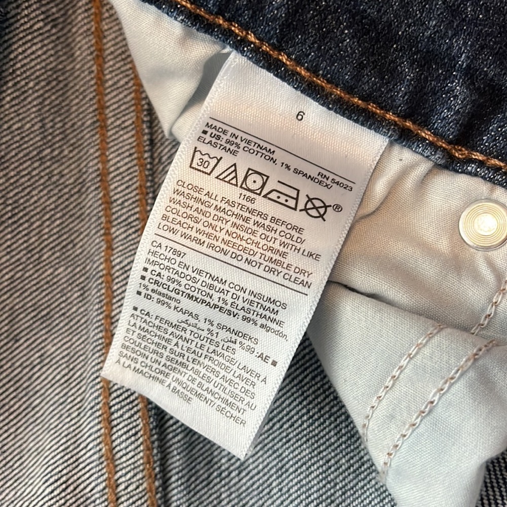 Mid Rise Ankle Distressed Jeans - Picture 5 of 10